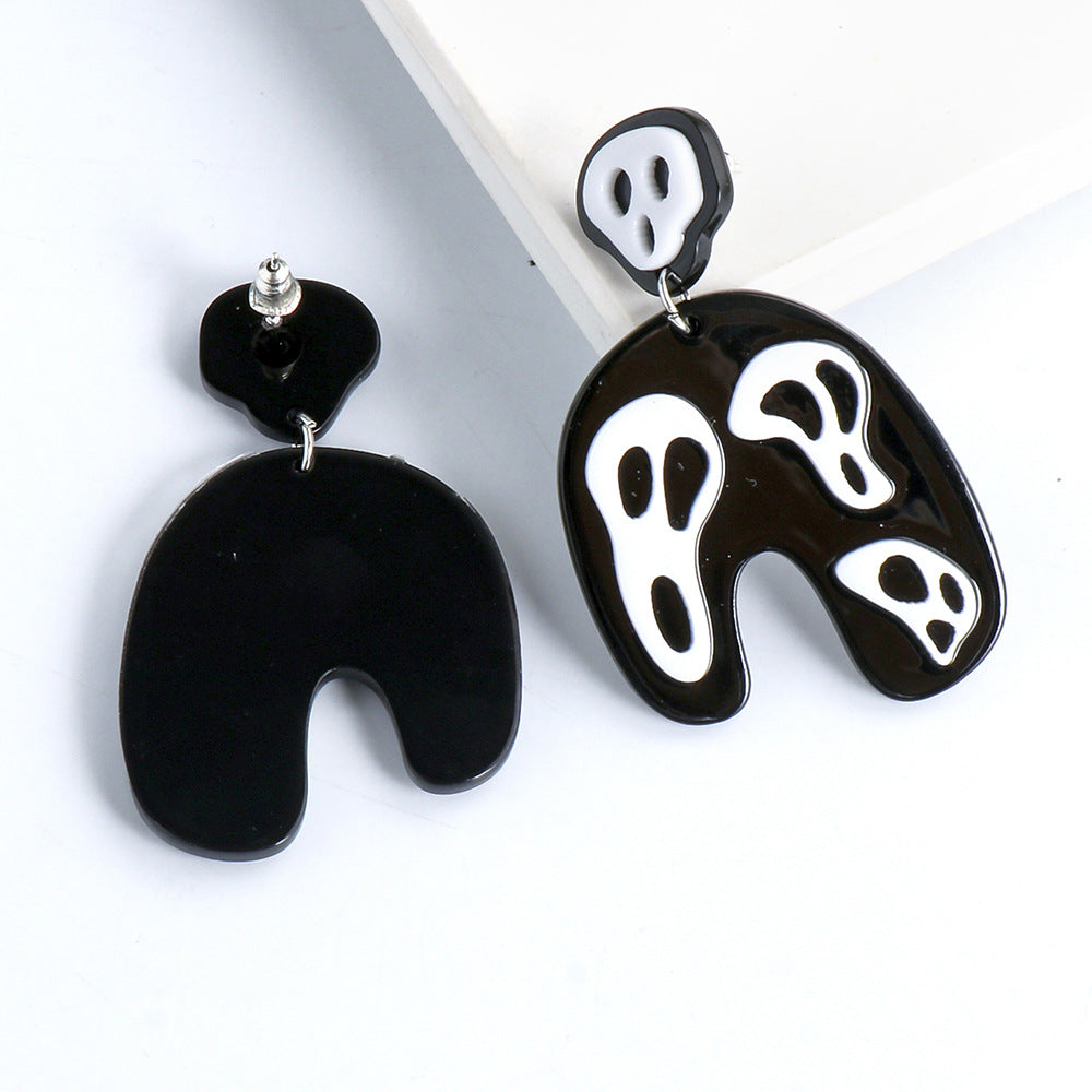 Ghost Chase earring